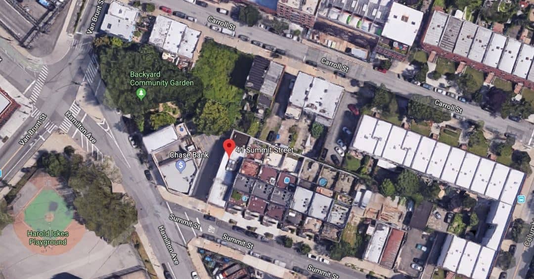 41 Summit St and surrounding area from above, courtesy of Google maps