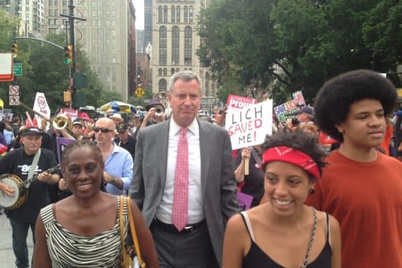 Bill de Blasio and his family march in a protest in 2013