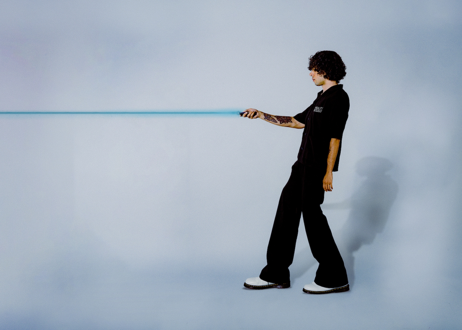 Daytona Starsky pointing a light beam. Promotional image